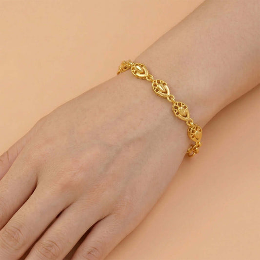 Stylish Gold Foamed Designer Bracelet For Women