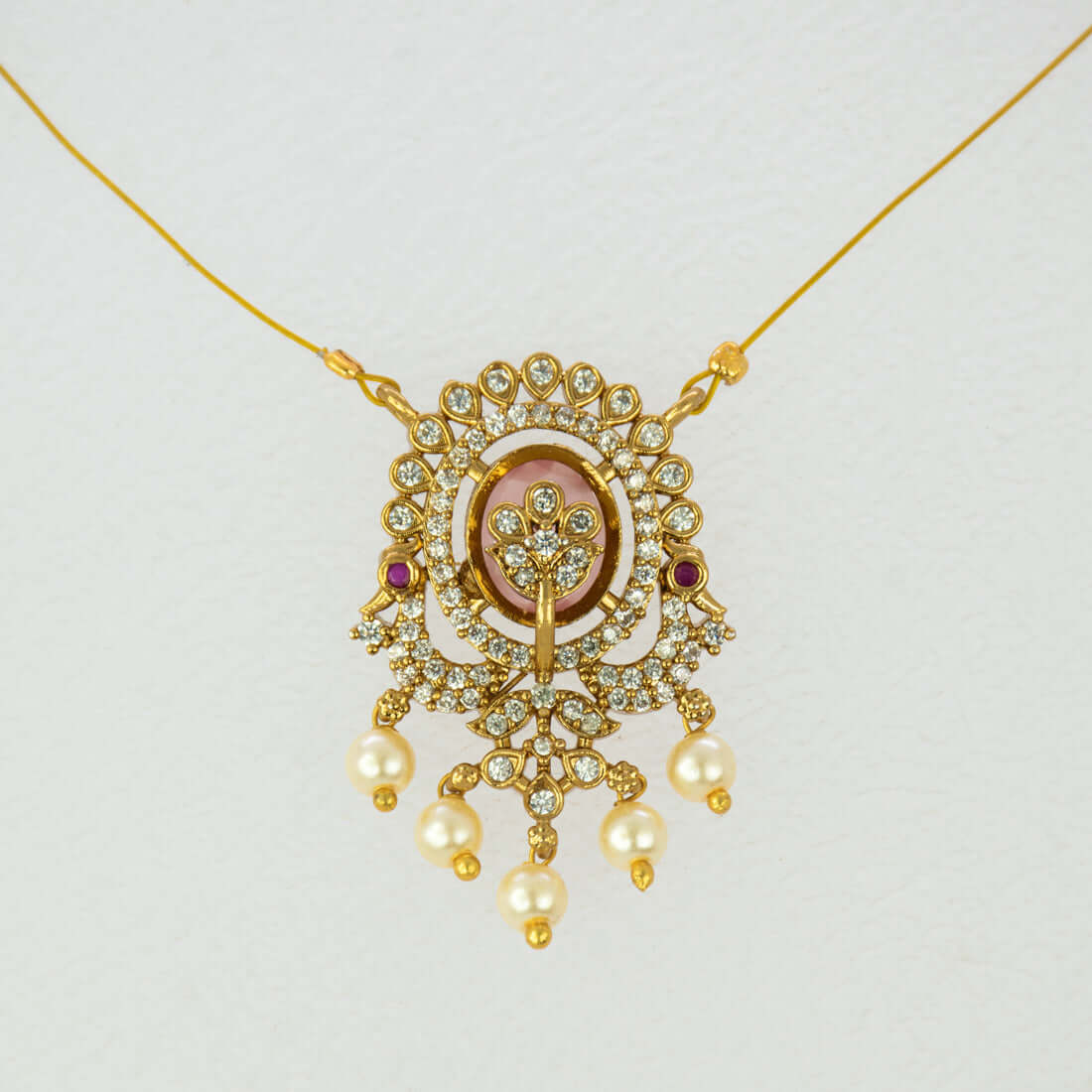 Invisible-Chain-Necklace-Pastel-Pink