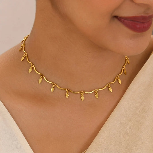 Gold Plated Wavy Chain Elakkathali Necklace