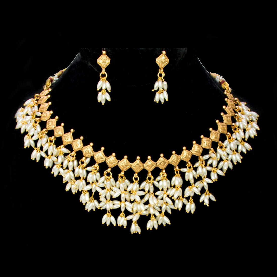 Exquisite Gold Plated Pearl Hanging Choker Necklace Set - KSupreme