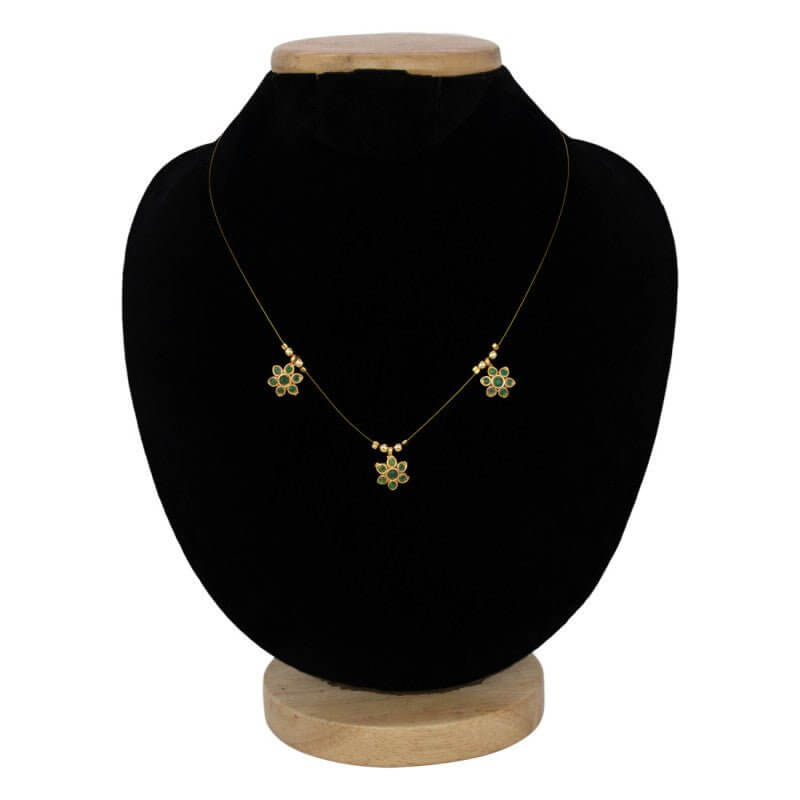 Invisible Chain Triple Small Floral Pendant Necklace - K Supreme