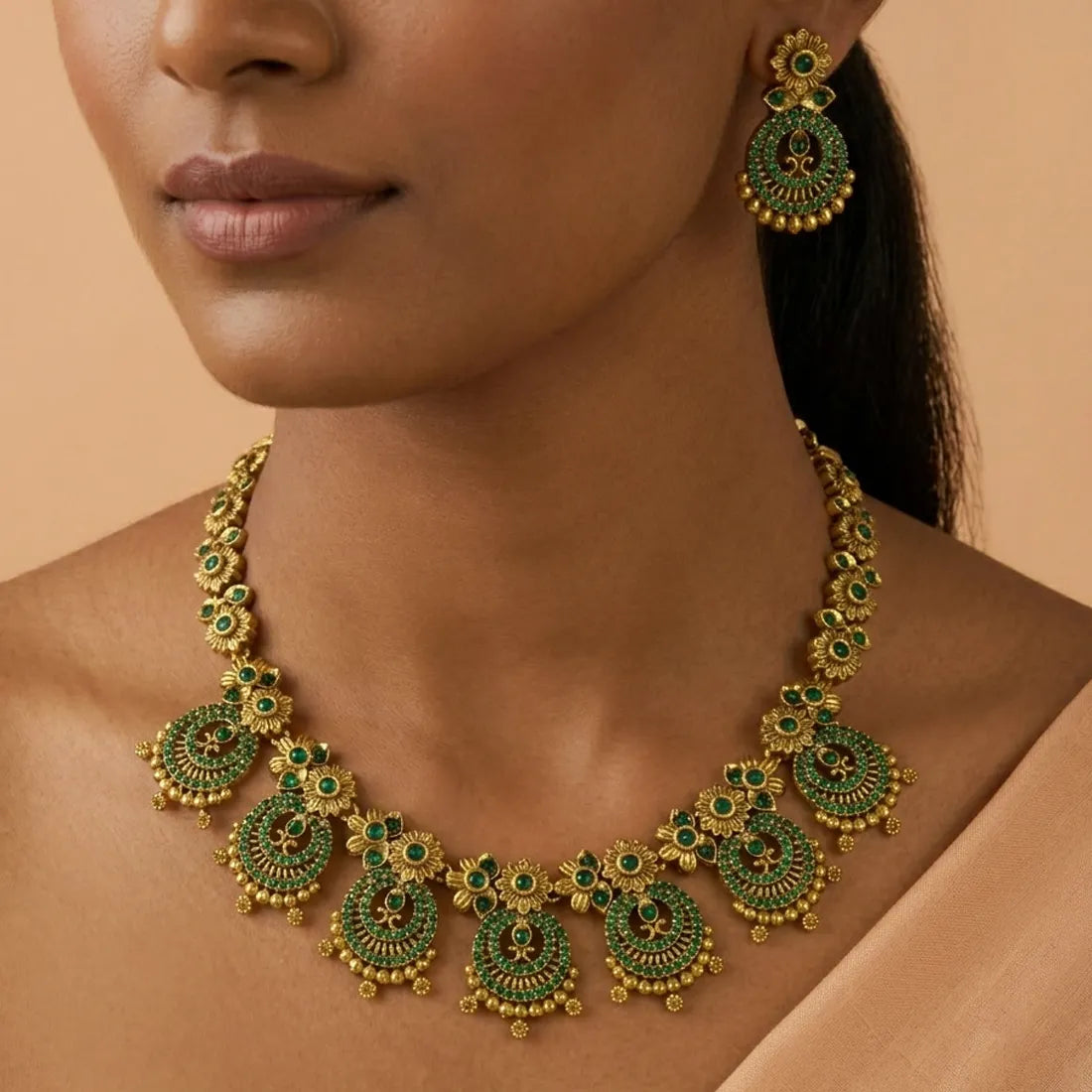 Victorian Antique Emerald Stone Necklace Set