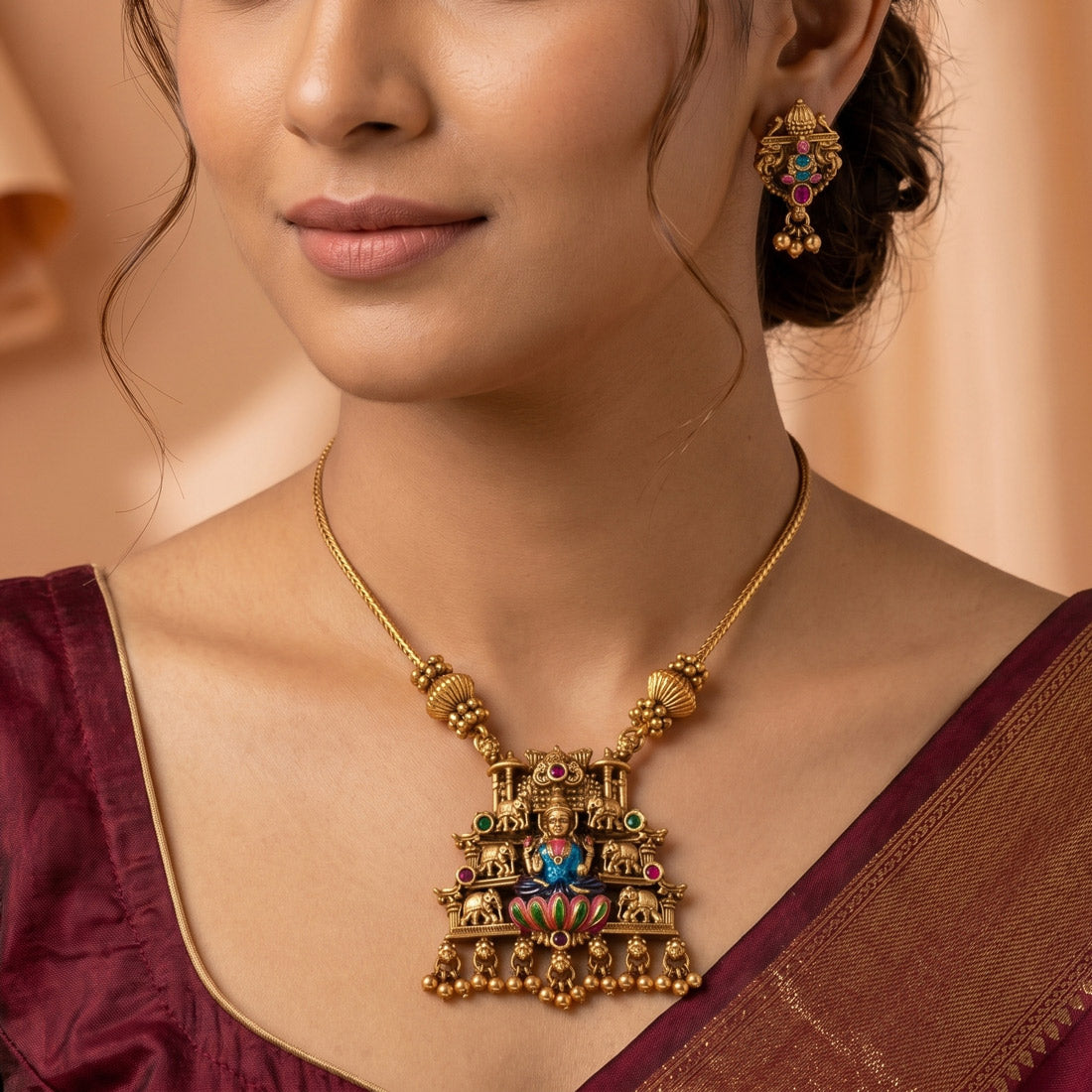 ആന്റിക് ഗോൾഡ് പ്ലേറ്റഡ് കെമ്പ് സ്റ്റോൺ ബീഡഡ് നെക്ലേസ് സെറ്റ്