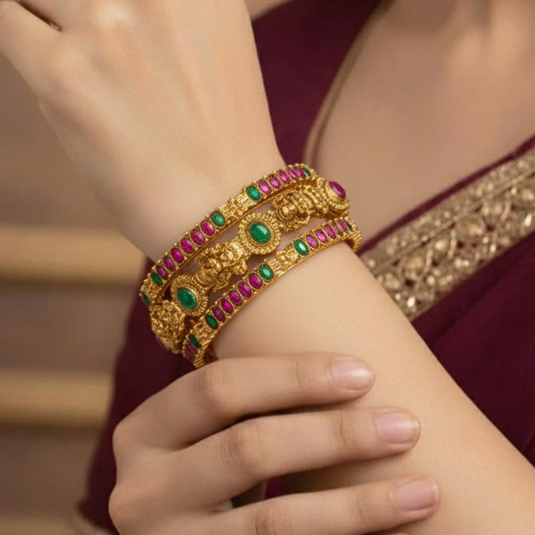 Antique Matte Kemp Stone Lakshmi Bangles Set