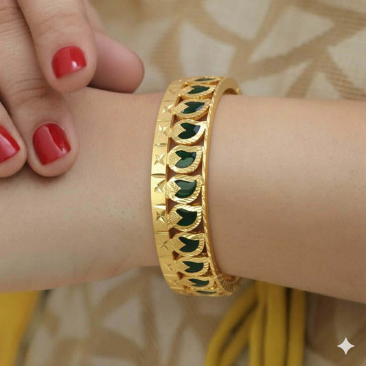 Beautiful Traditional Green Mango Bangle