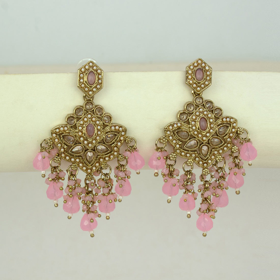 Fashion-Beaded-Baby-Pink-Drop-Earrings-Wbg