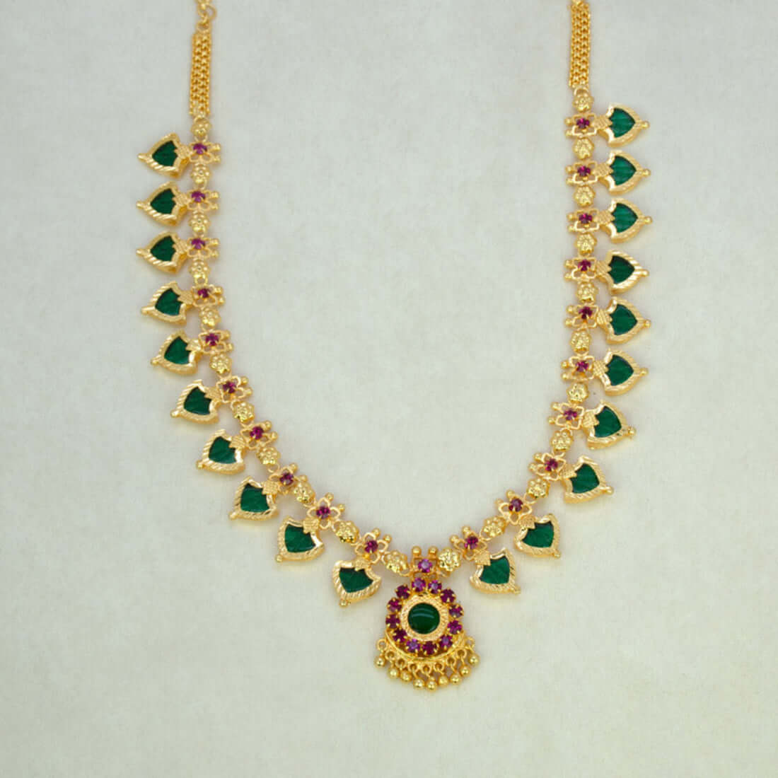 Gold-Plated-Traditional-Indian-Green-Palakka-Necklace