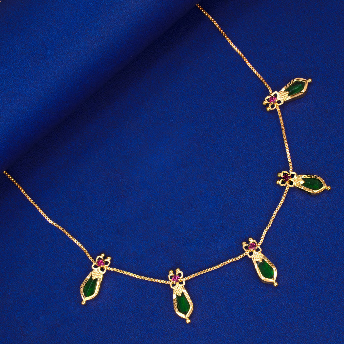 Five Petal Ruby Green Nagapadam Choker