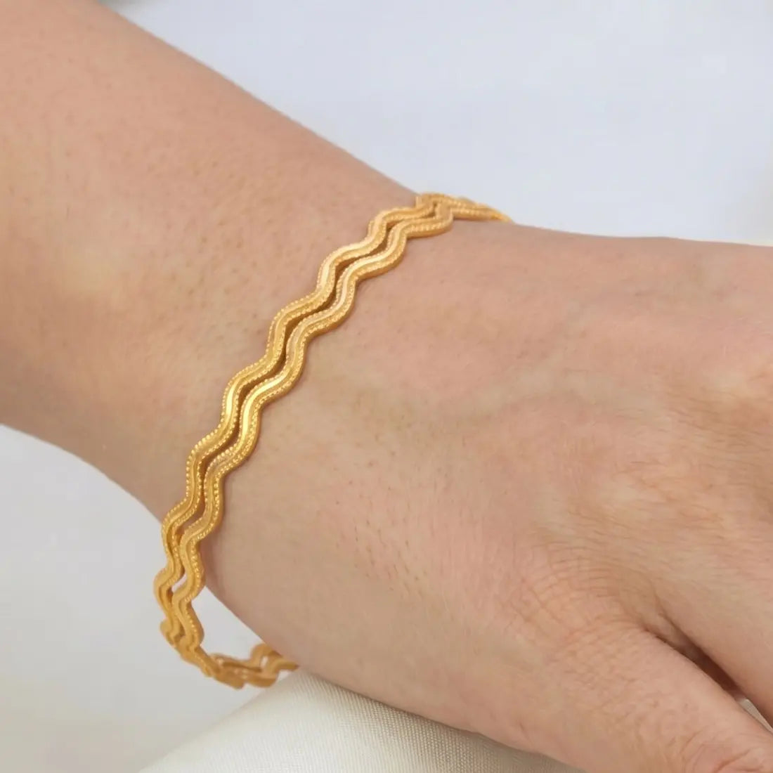 Unique Gold Plated Zigzag Bangles
