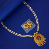 Classy Kemp Stone Pendant Triple Layer Pearl Chain Set - KSupreme