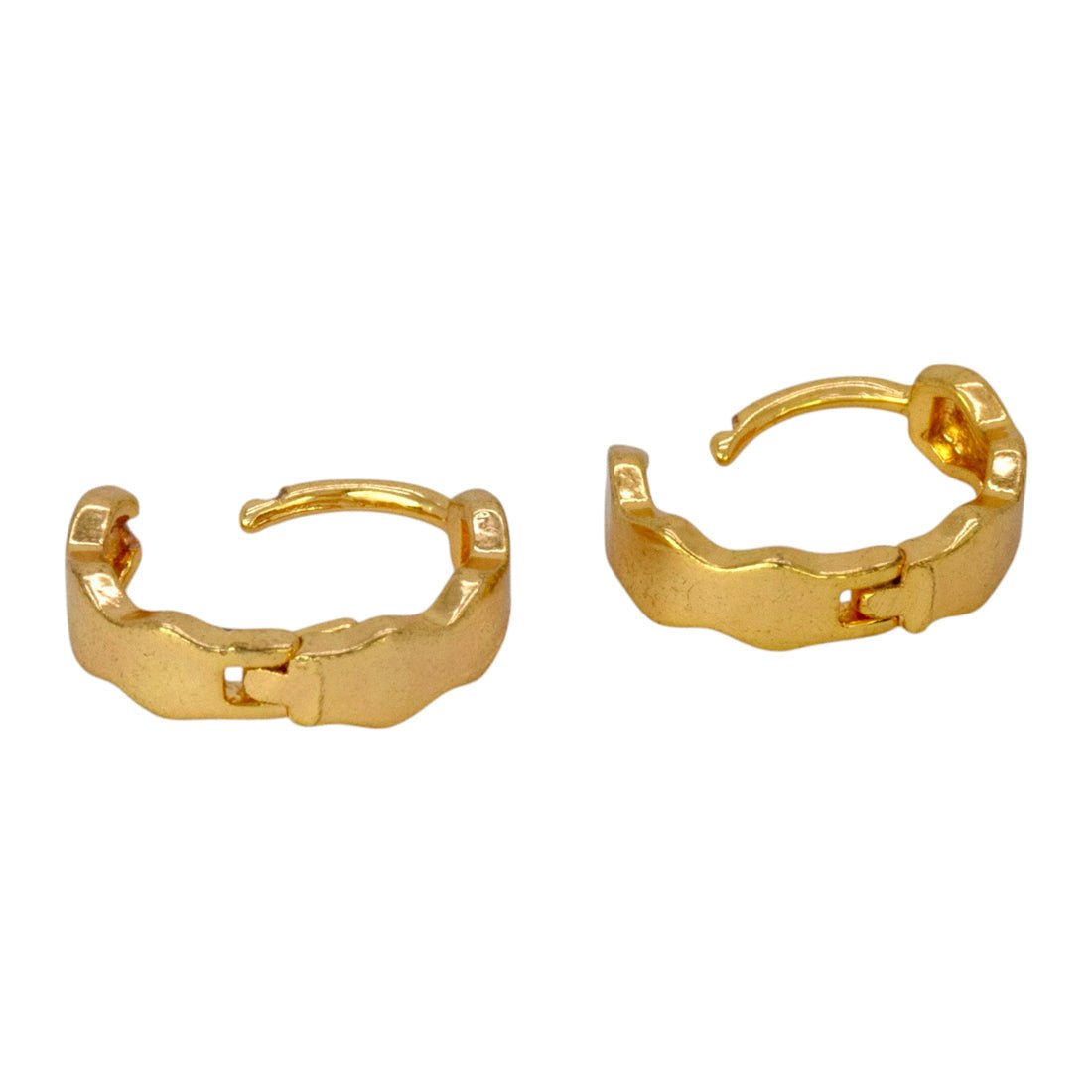 Elegant Wavy Design Gold Plated Hoop Earrings - K Supreme