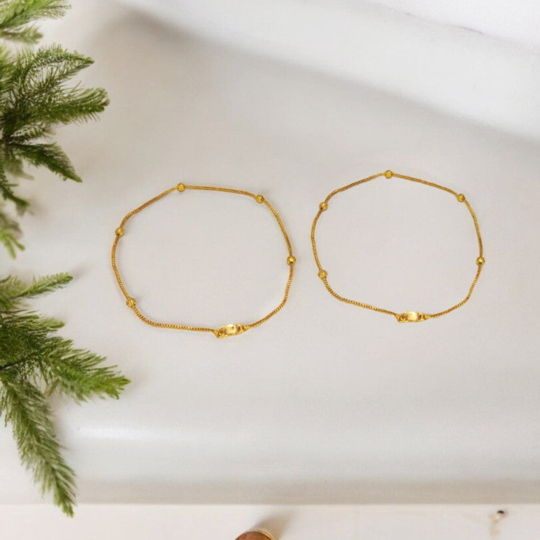 gold-plated-designer-beads-thin-box-chain-anklets