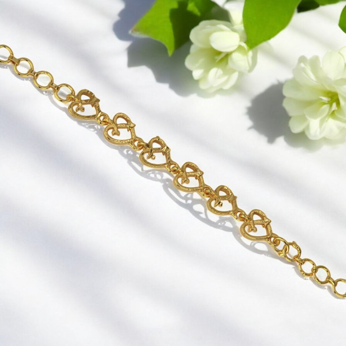 Ravishing Heart and Arrow Design Ladies Bracelet - KSupreme